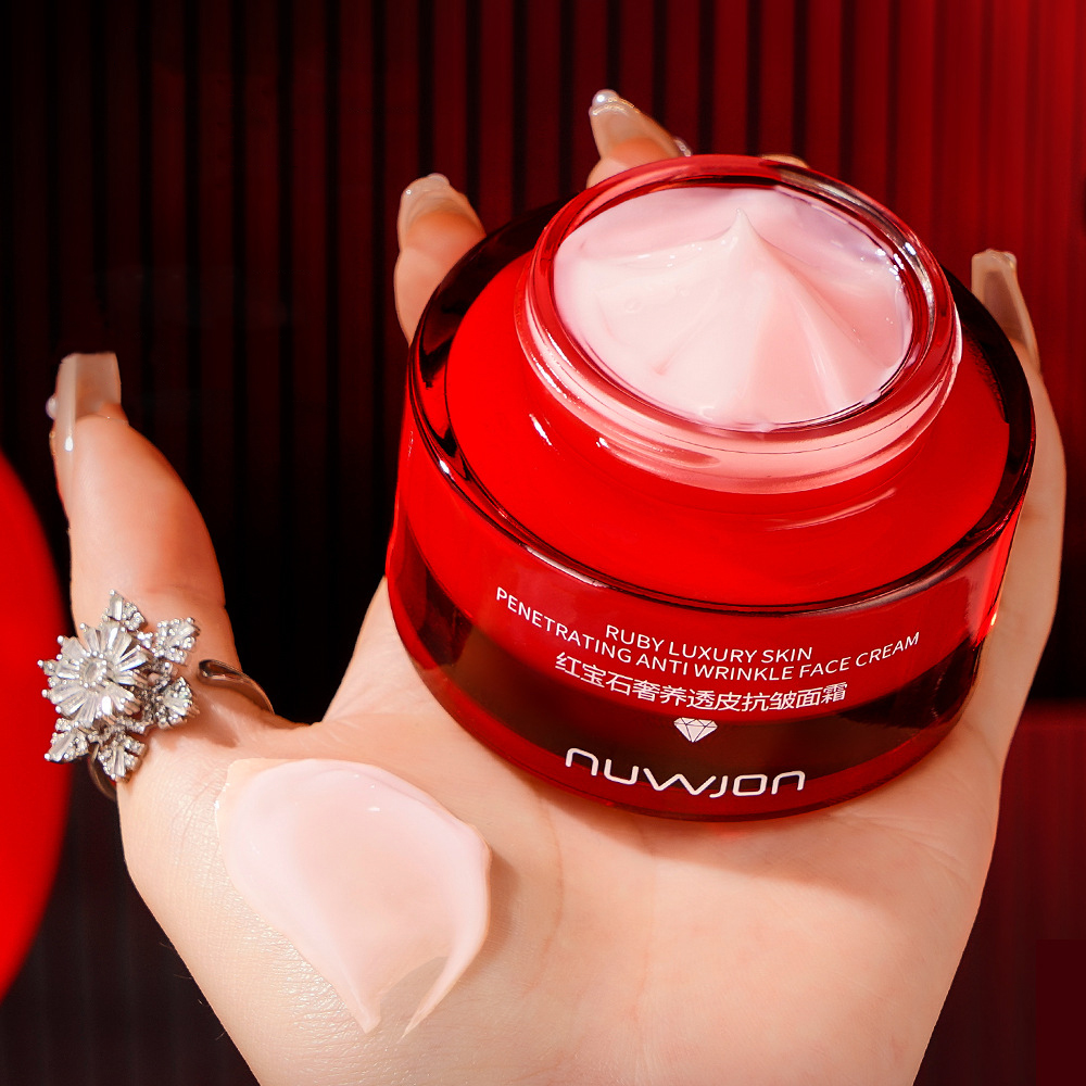 Crema Viso Lusso al Rubino Ant - Luxury Skincare For Women recensione e prezzo